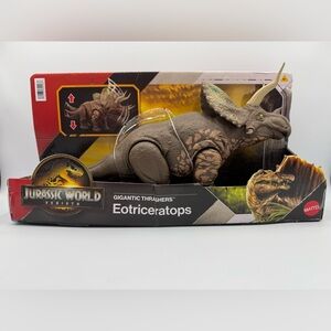 Jurassic World Rebirth Gigantic Thrashers Eotriceratops Dinosaur Figure Toy
